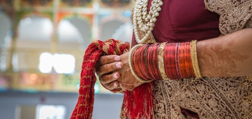 Hands holding scarf, Kanyadaan ritual.